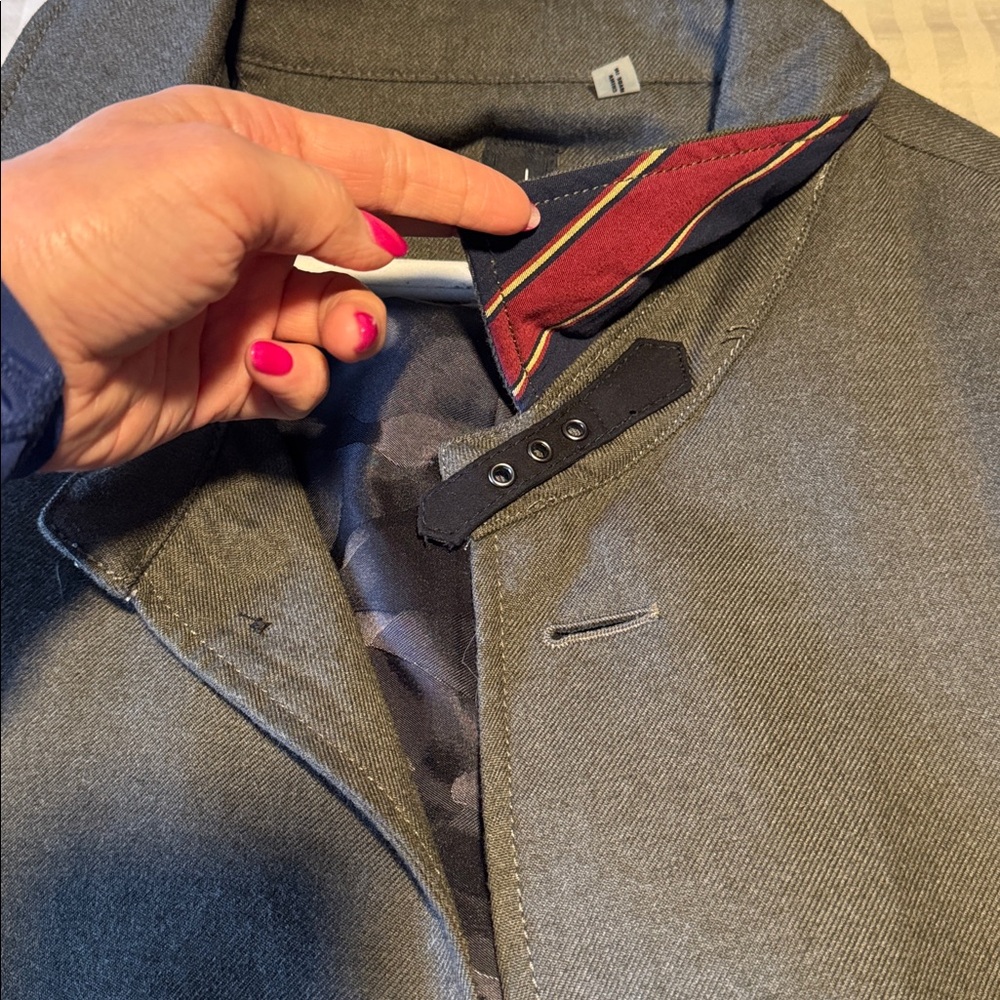 Howe Men's Gray Lightweight Jacket - Picture 2 of 9